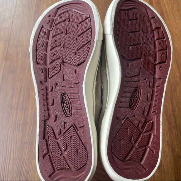 SOLD Keen Shoes Womens 8.5 Coronado III Tan Gray Casual Canvas Sneakers Laces - Picture 12 of 14
